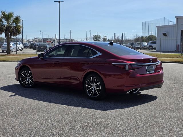 Certified 2025 Lexus ES 350 w/ Premium Package image 4
