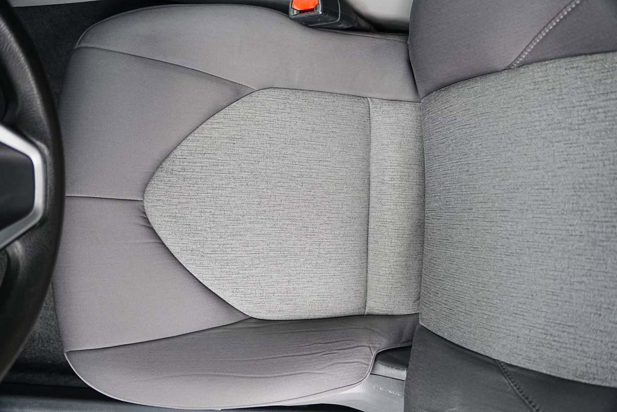 Used 2021 Toyota Camry LE image 9