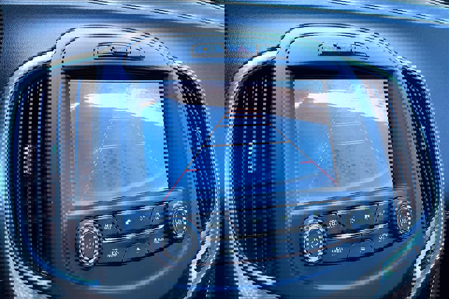 Used 2014 Buick LaCrosse Leather w/ Driver Confidence Package image 28