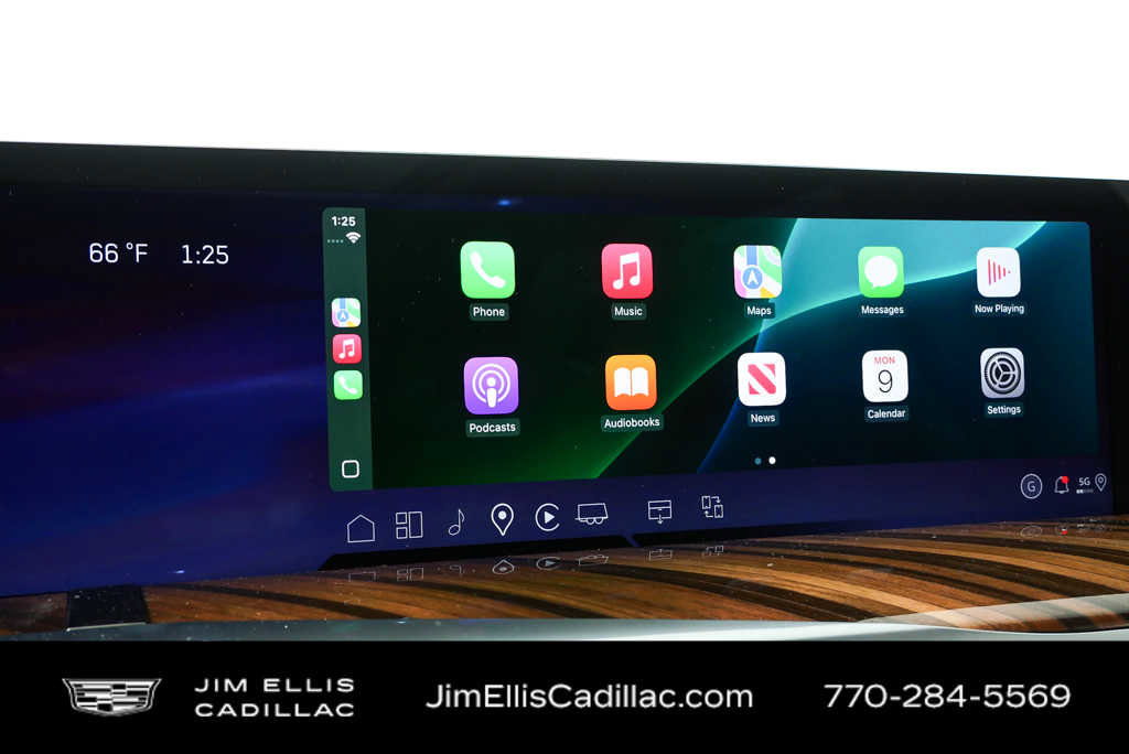 New 2026 Cadillac Escalade ESV Platinum Sport w/ LPO, Floor Liner Package image 17