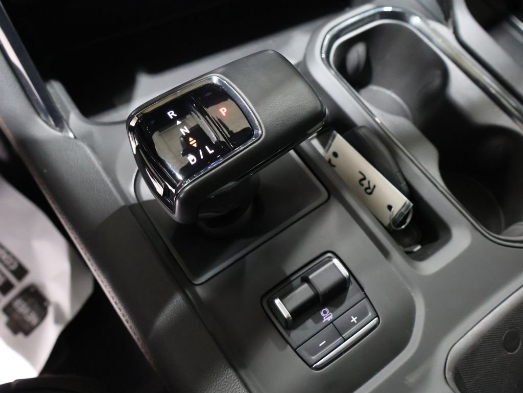 Used 2024 GMC Sierra 1500 AT4 w/ Technology Package image 34