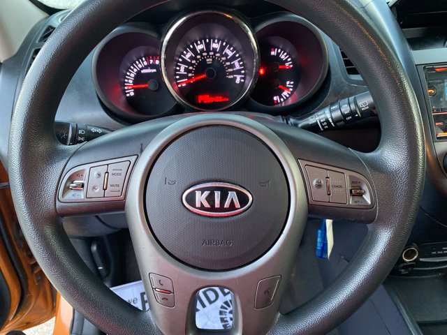 Used 2011 Kia Soul + w/ Audio Pkg FWD image 9