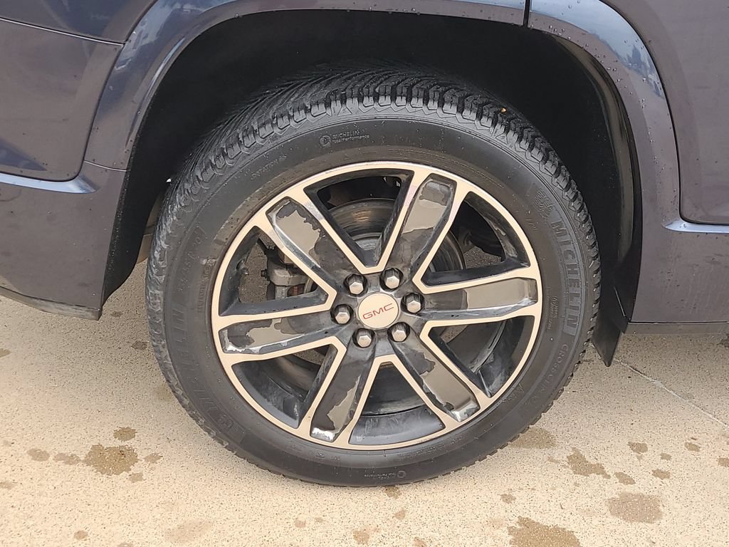 Used 2019 GMC Acadia Denali w/ Technology Package AWD/4WD image 6
