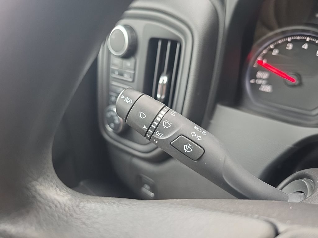 Used 2024 Chevrolet Silverado 1500 Custom AWD/4WD image 18