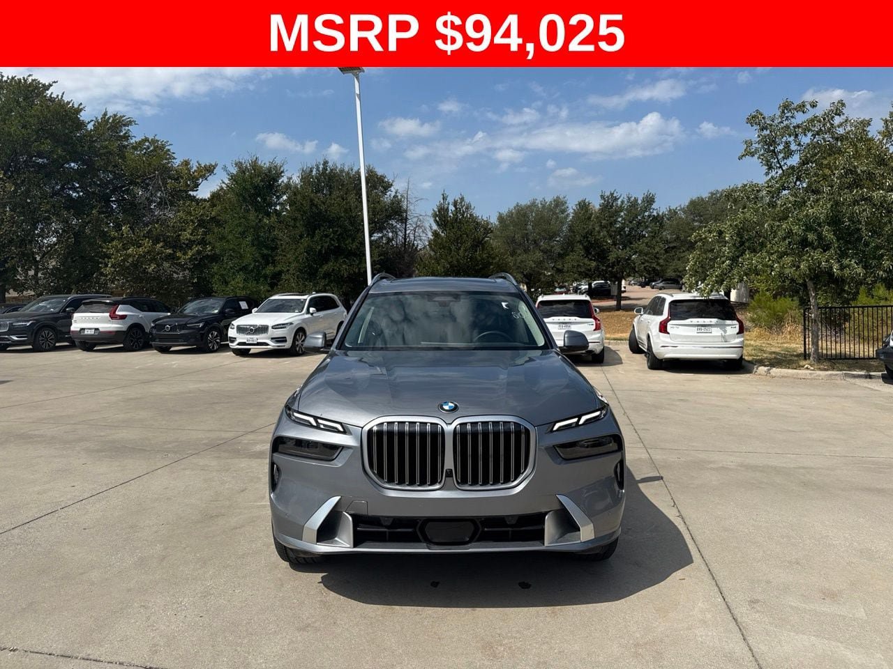 Used 2026 BMW X7 xDrive40i AWD/4WD image 2