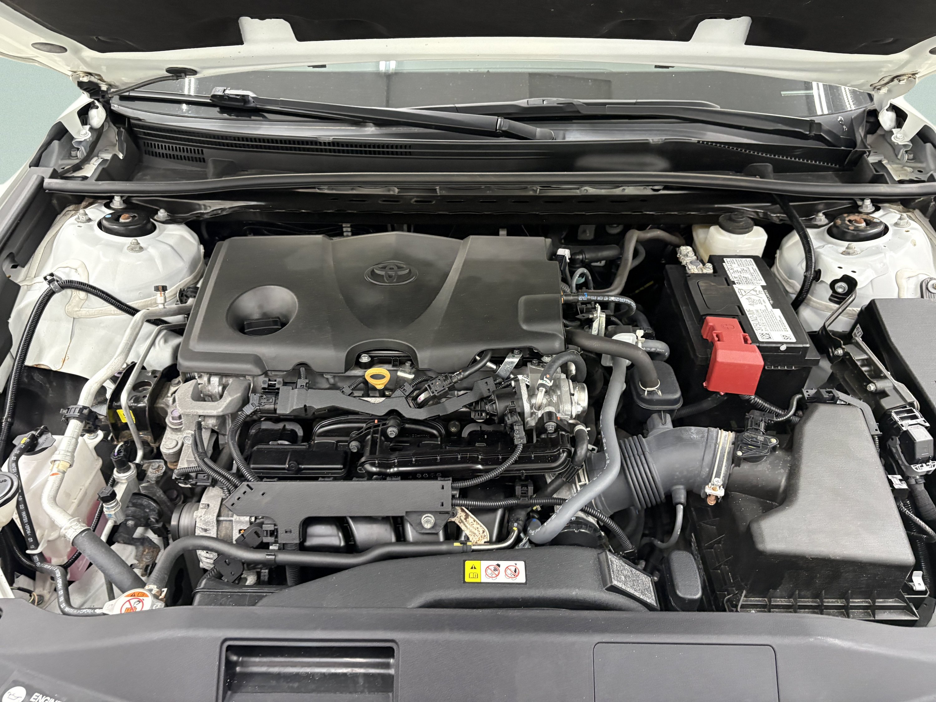 Used 2023 Toyota Camry SE FWD image 8