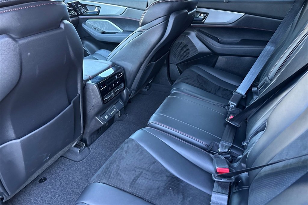 Used 2023 Acura MDX A-Spec image 12