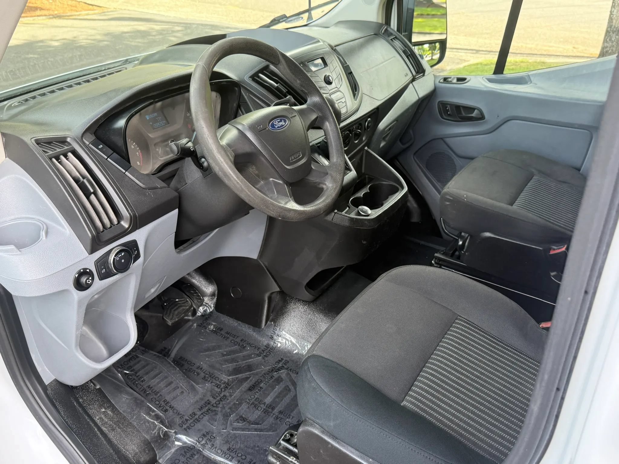 Used 2018 Ford Transit 250 148 Medium Roof RWD image 14