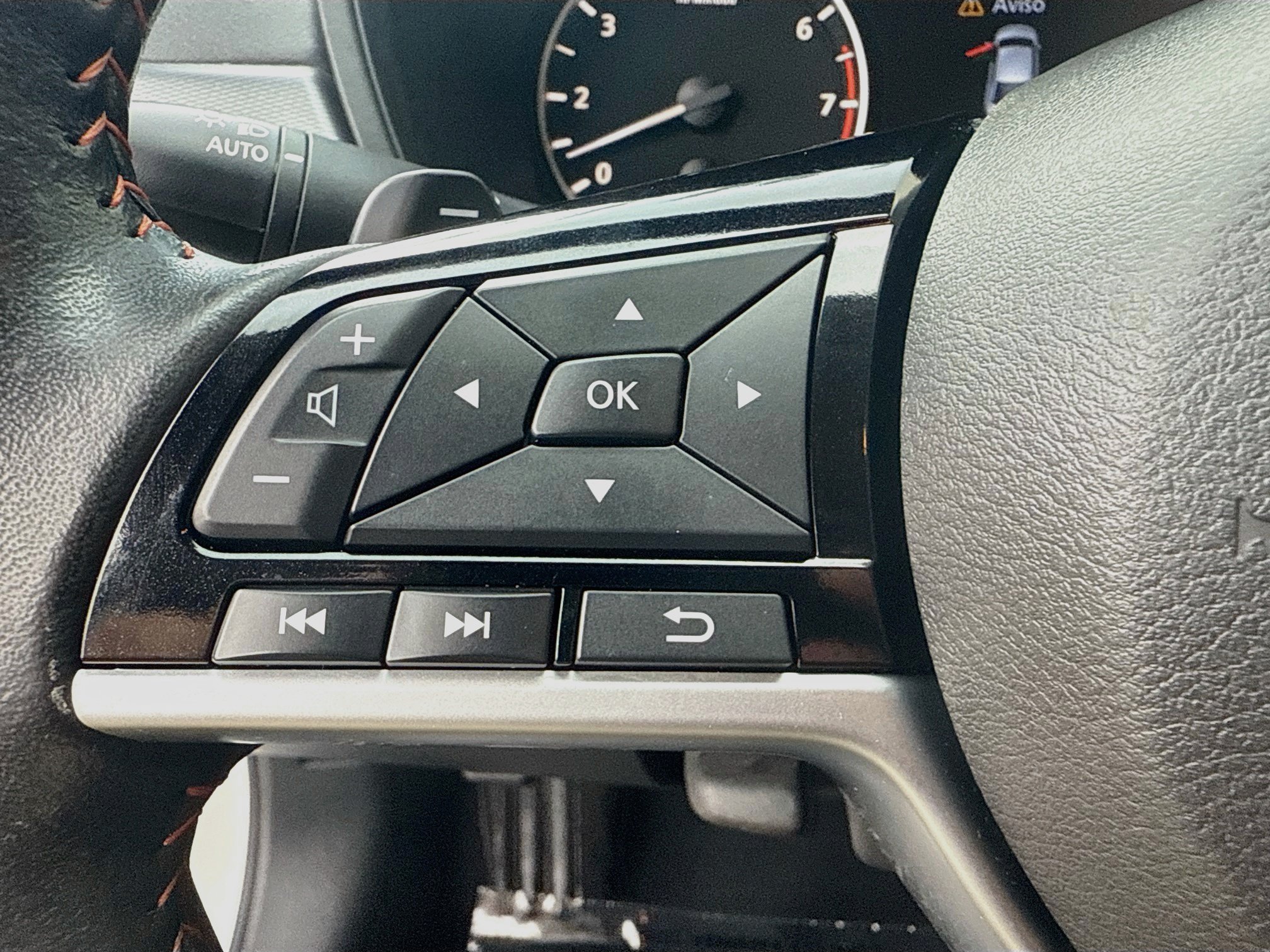 Used 2024 Nissan Altima 2.5 SR FWD image 35