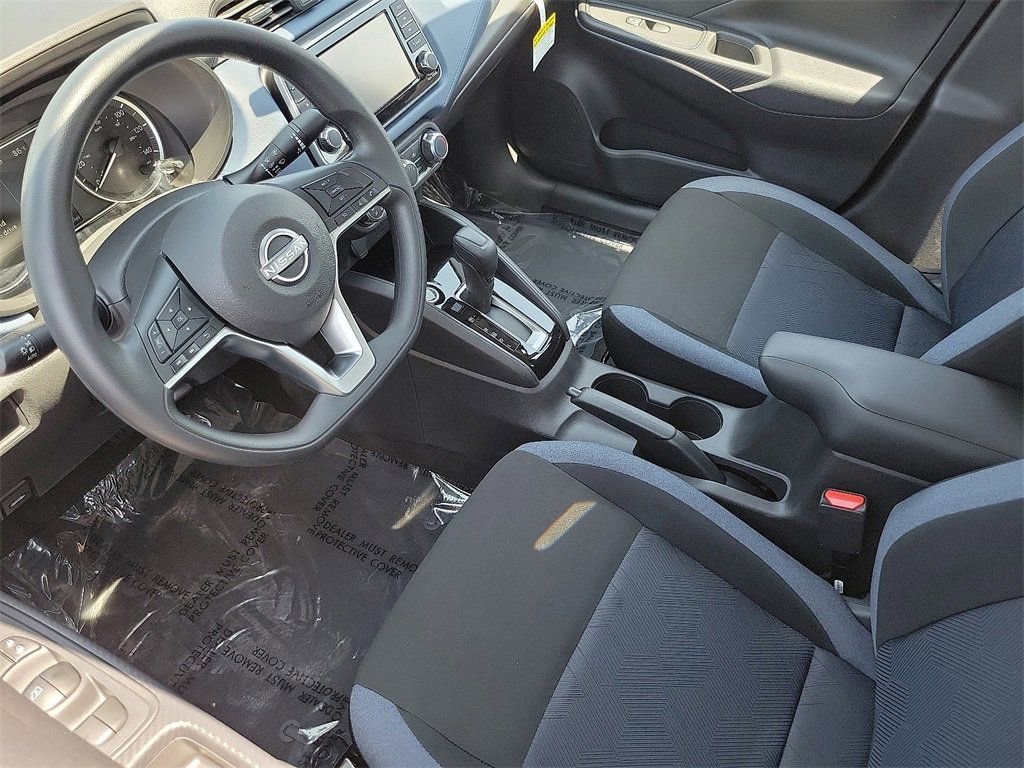 New 2025 Nissan Versa SV w/ Trunk Package image 3