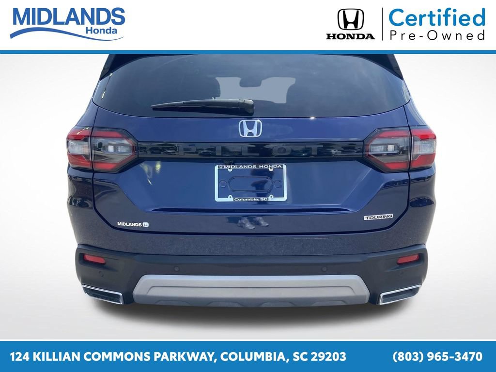 Used 2025 Honda Pilot Touring image 5