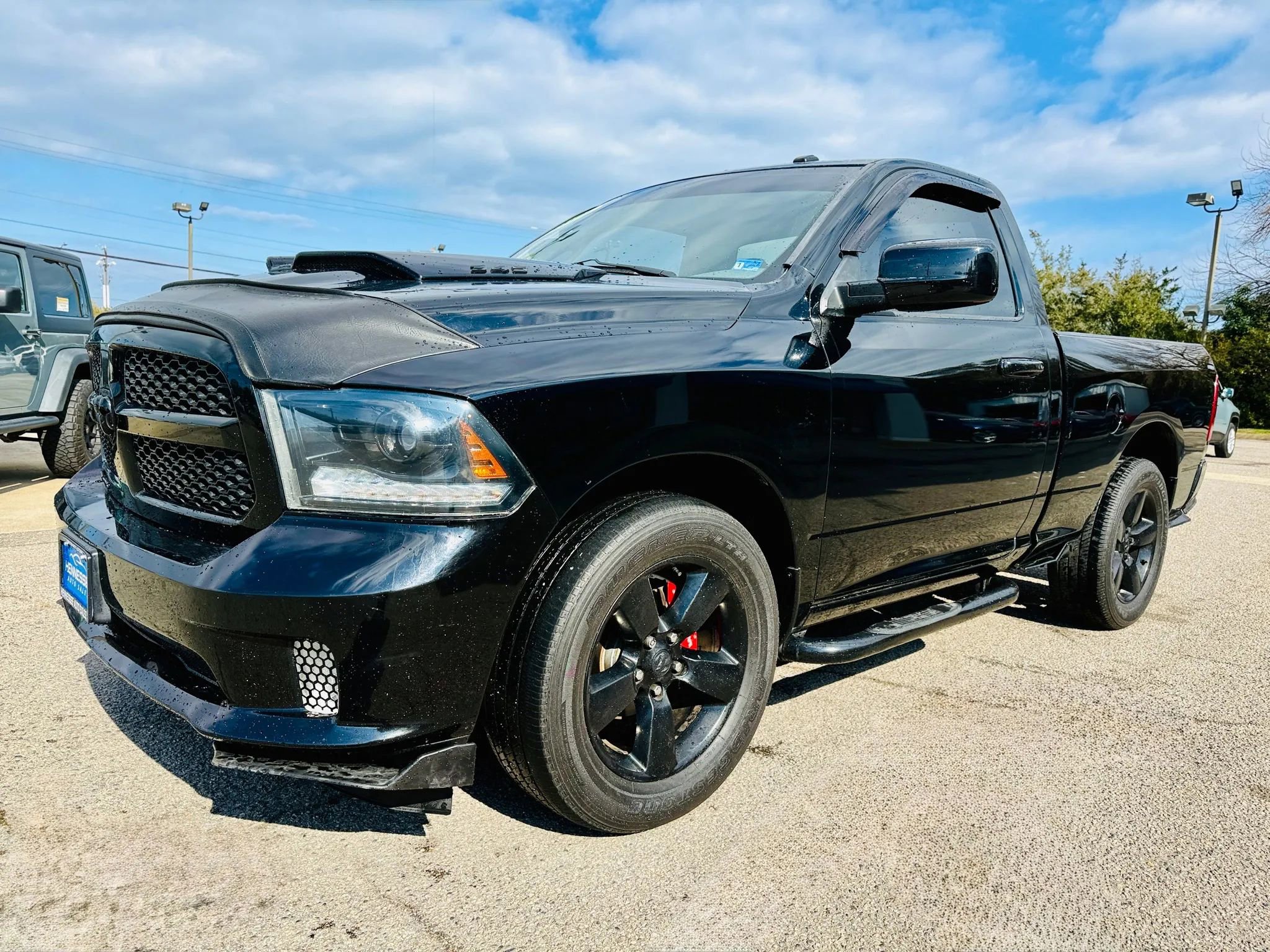 Used 2015 RAM 1500 Express w/ Black Ram 1500 Express Group RWD image 16