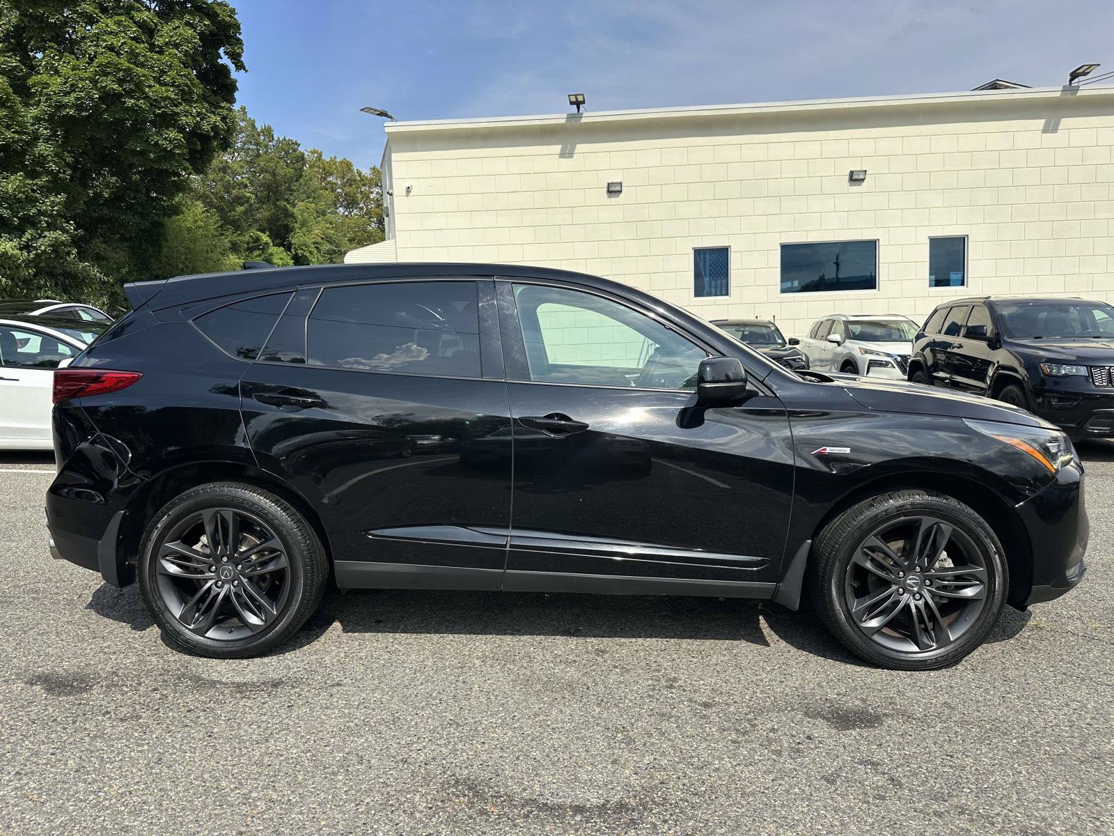 Used 2022 Acura RDX w/ Advance Package AWD/4WD image 3