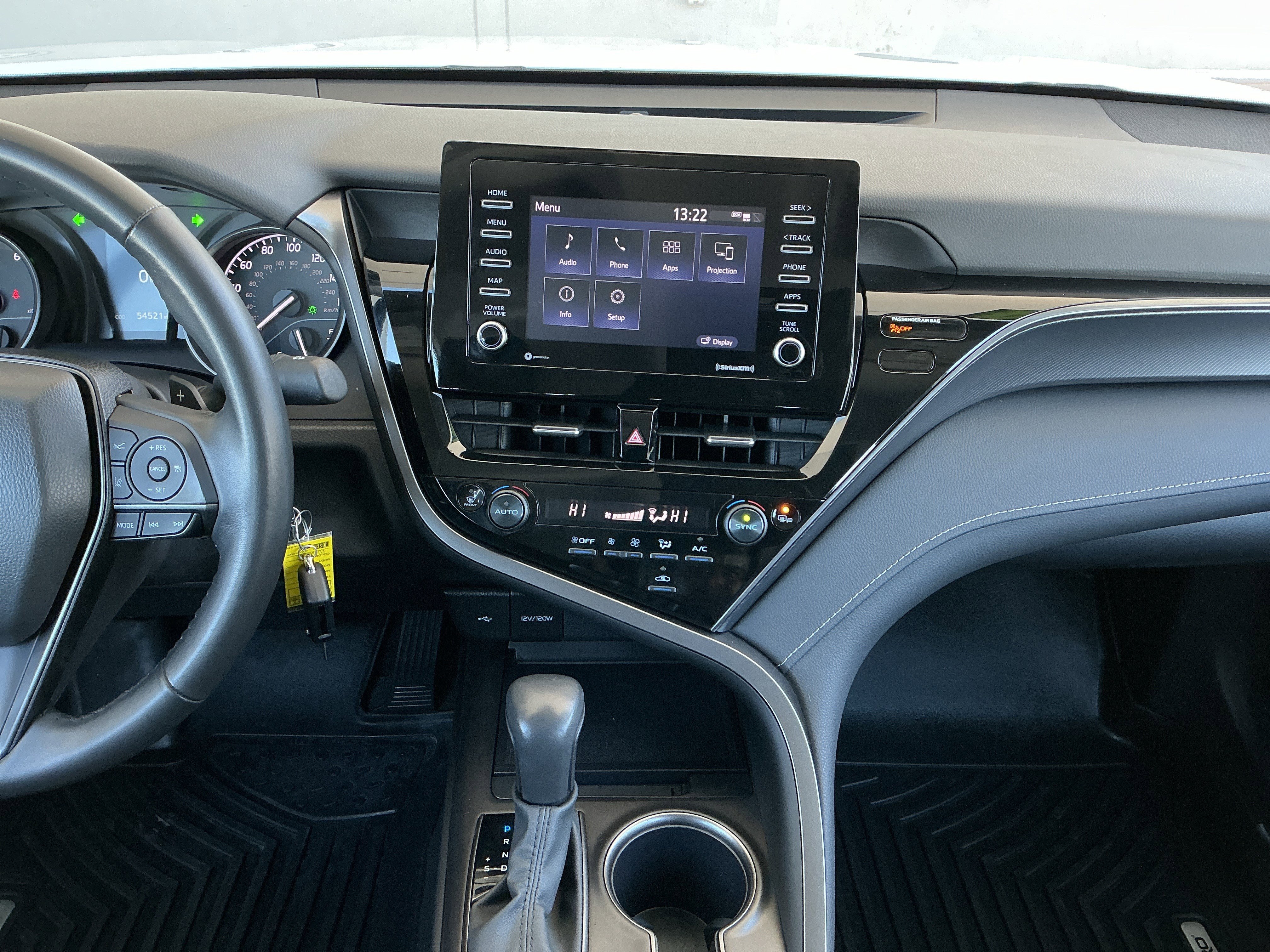 Certified 2024 Toyota Camry SE image 9