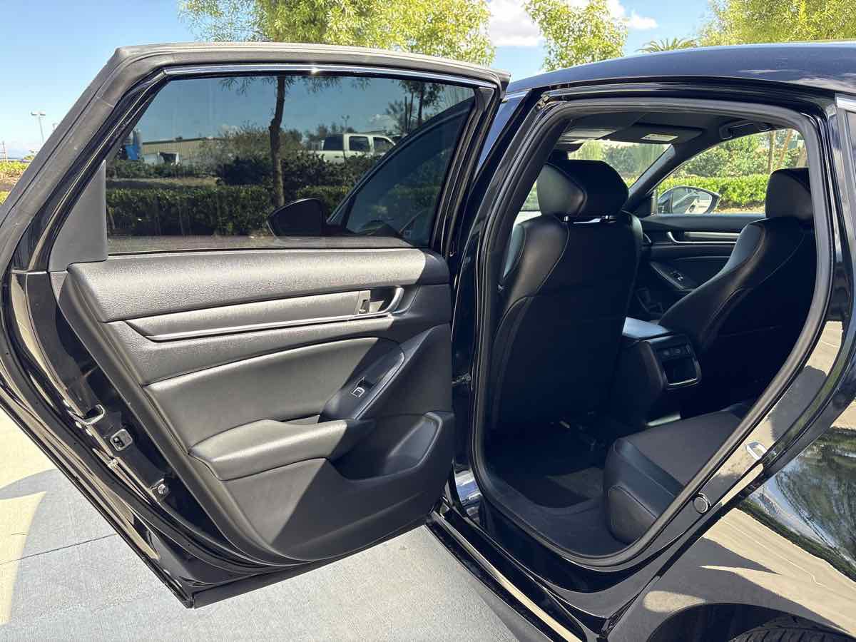 Used 2021 Honda Accord Sport image 12
