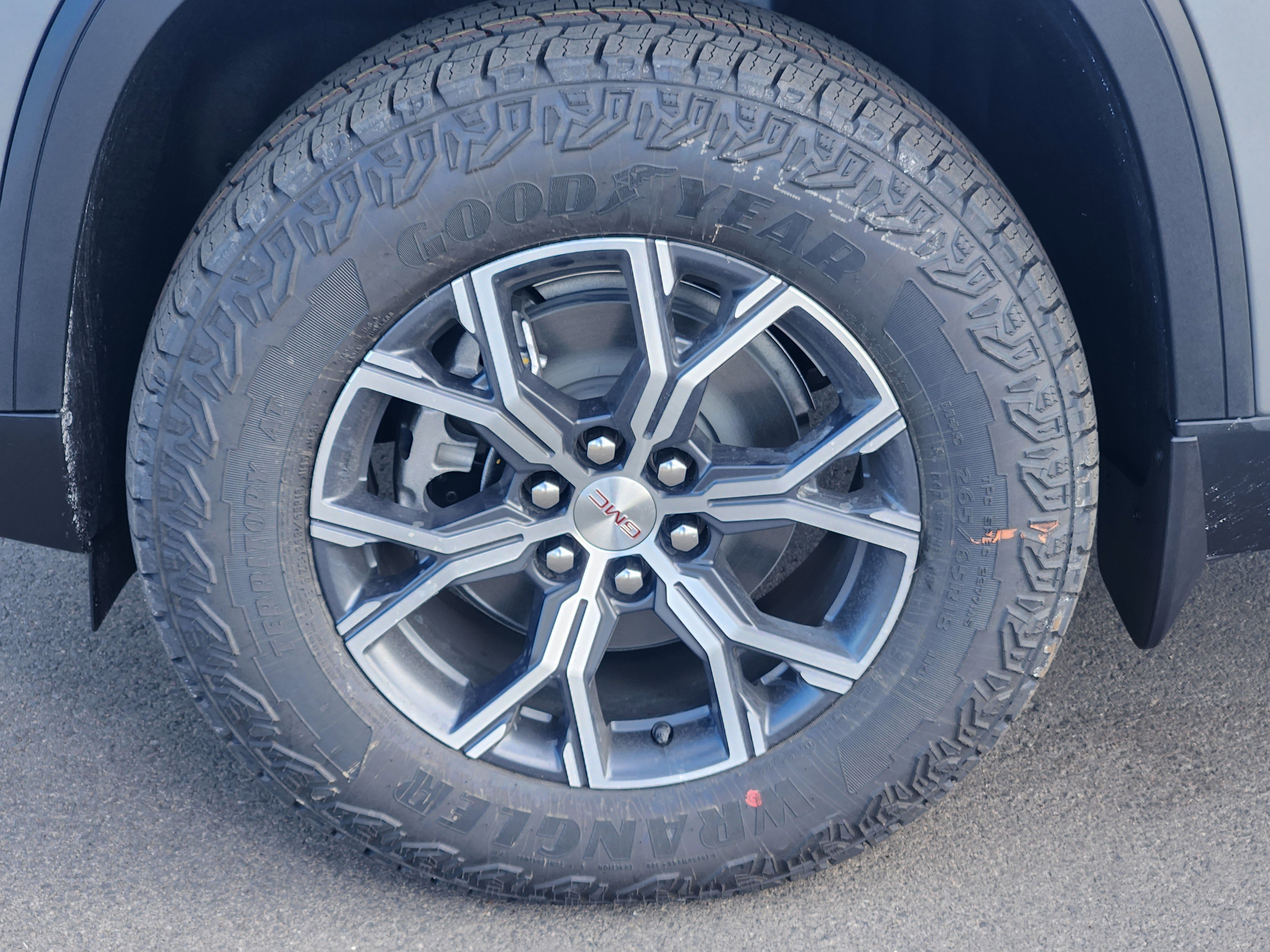 New 2026 GMC Acadia AT4 w/ Luxury Package image 6