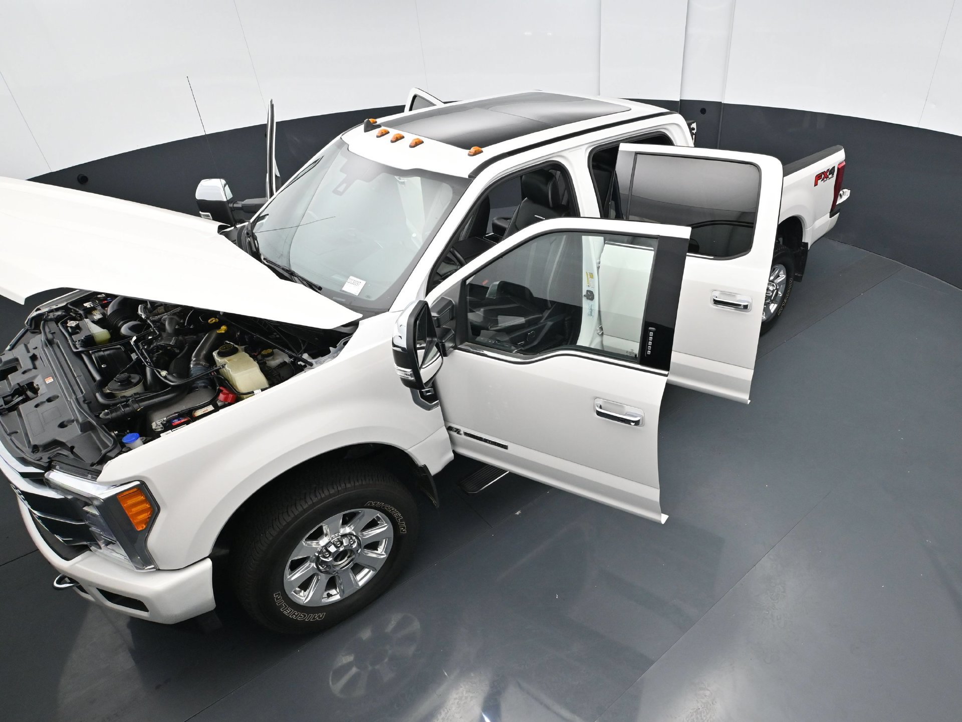 Used 2019 Ford F350 Platinum w/ Platinum Ultimate Package AWD/4WD image 42