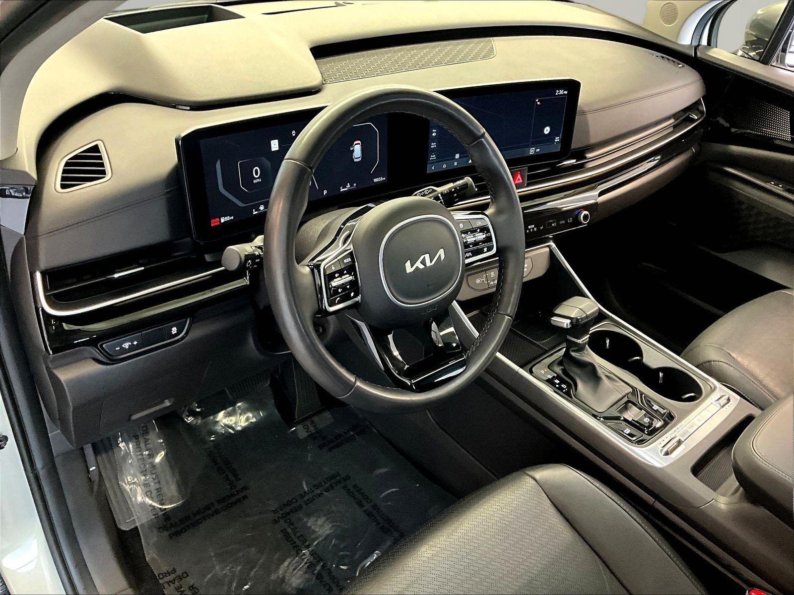 Used 2025 Kia Carnival SX Prestige FWD image 17