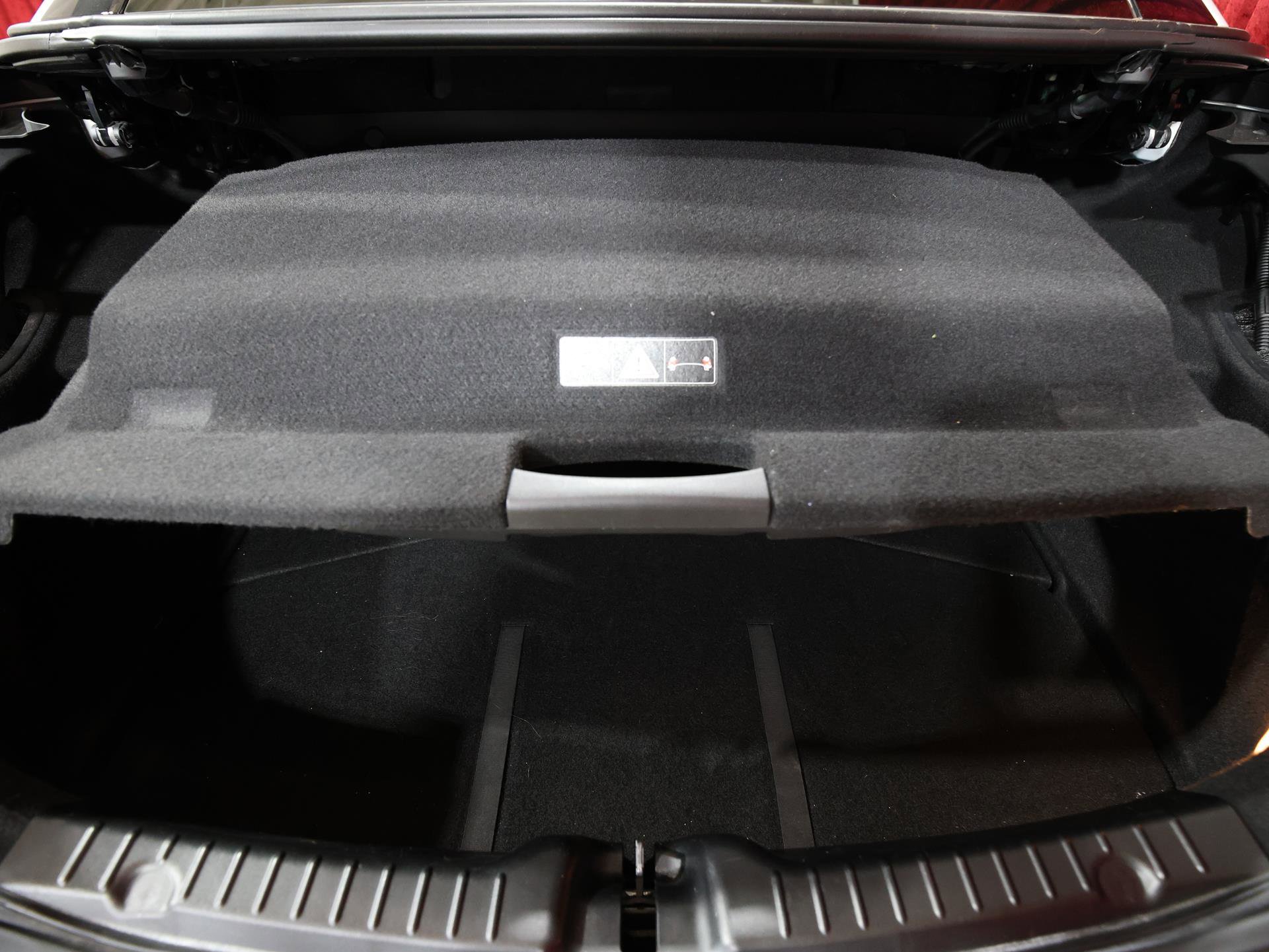 Used 2015 Mercedes-Benz SLK 250 image 26