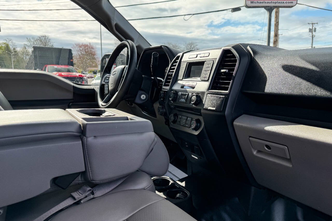 Used 2017 Ford F150 XL w/ Equipment Group 101A Mid AWD/4WD image 13