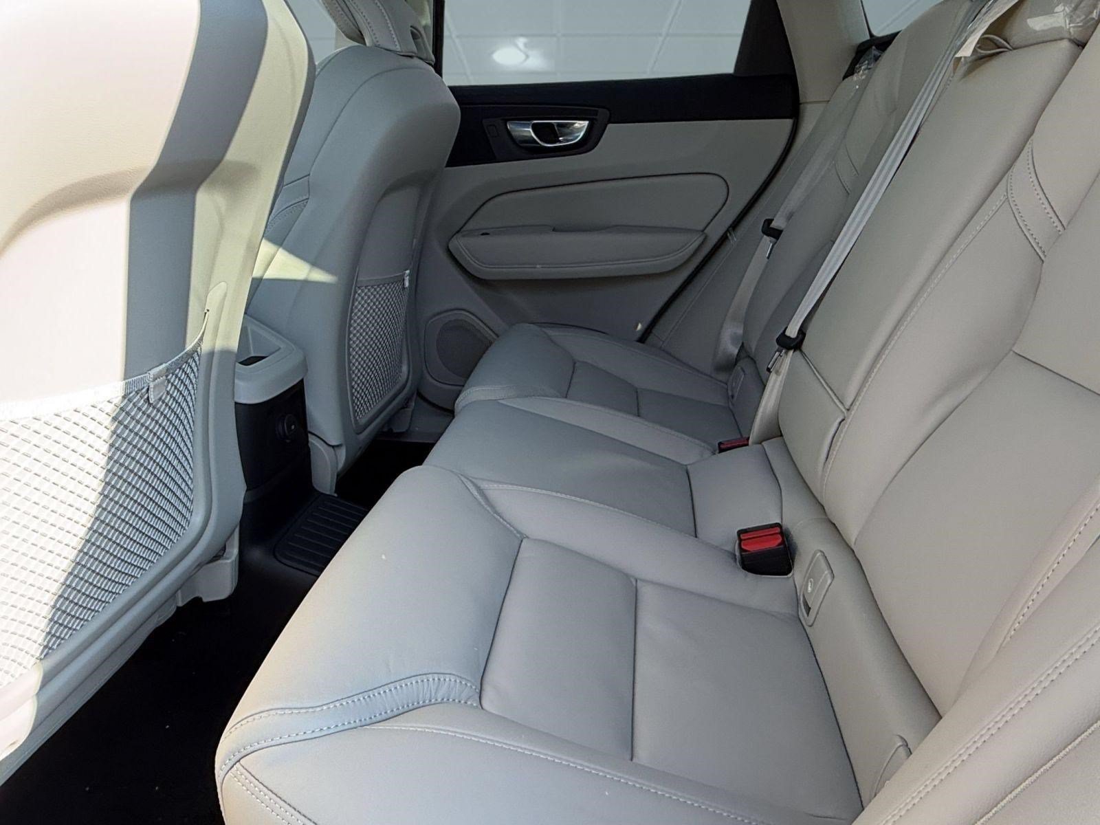 New 2026 Volvo XC60 T8 Ultra w/ Climate Package AWD/4WD image 23