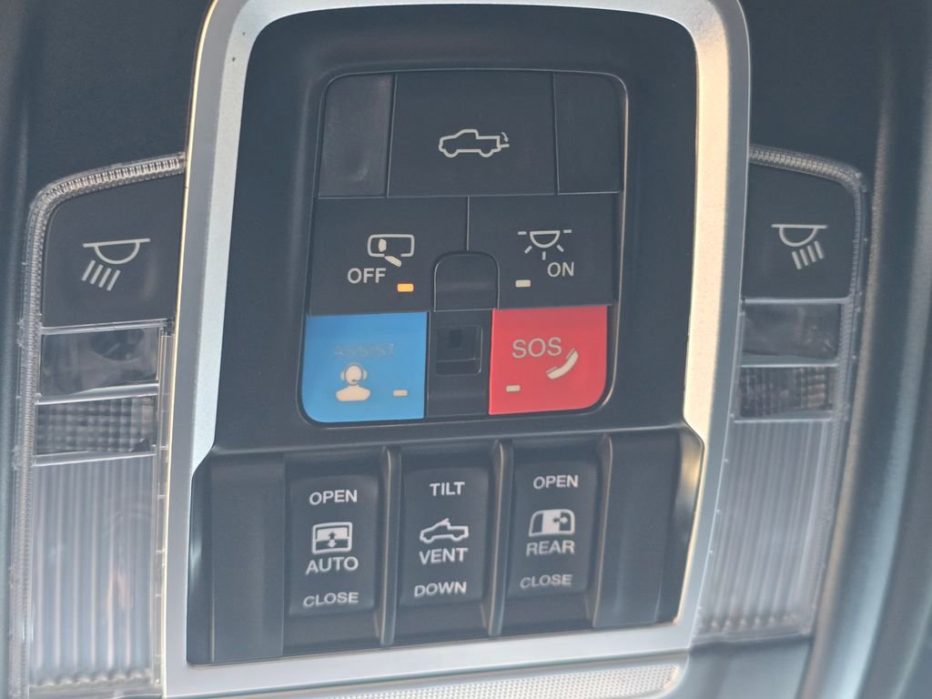 Used 2024 RAM 2500 Limited image 36