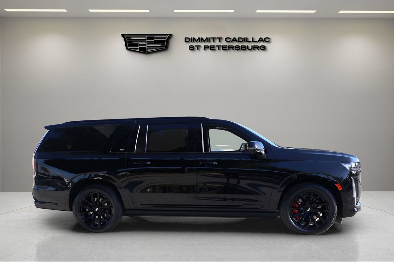 Certified 2024 Cadillac Escalade ESV Sport Platinum w/ LPO, ONYX Package AWD/4WD image 7