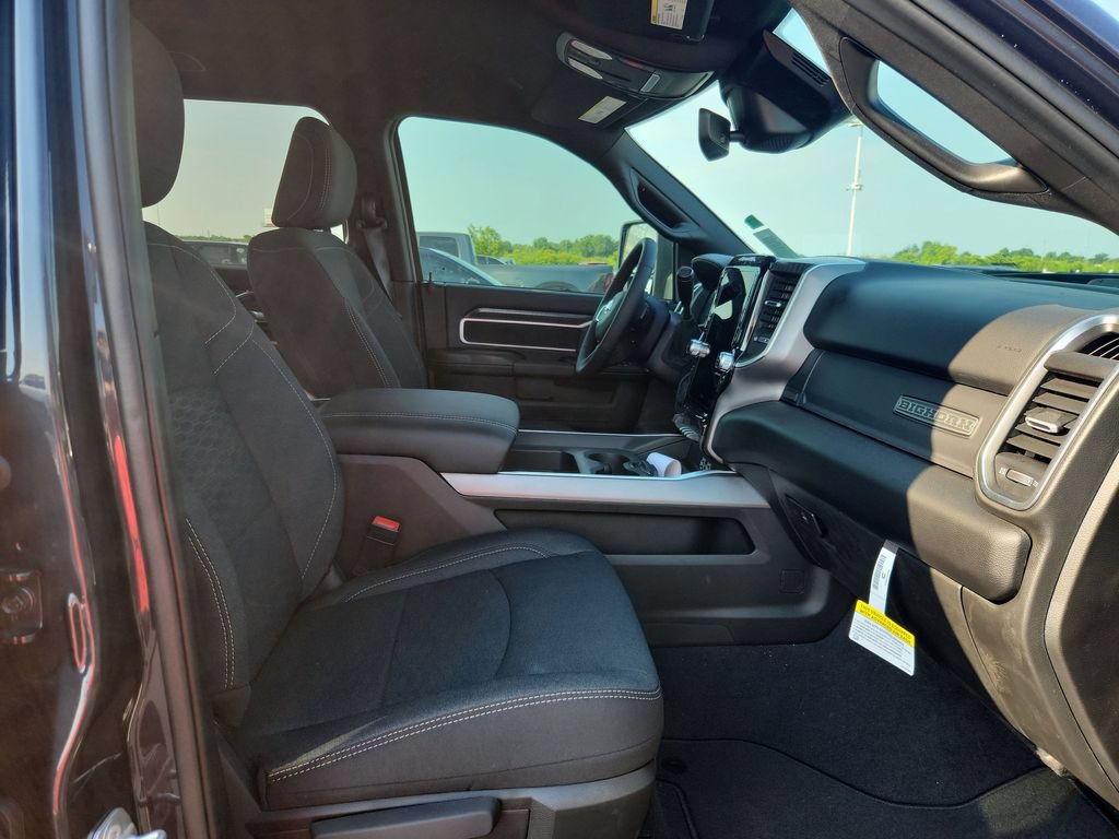 New 2026 RAM 3500 Big Horn AWD/4WD image 23