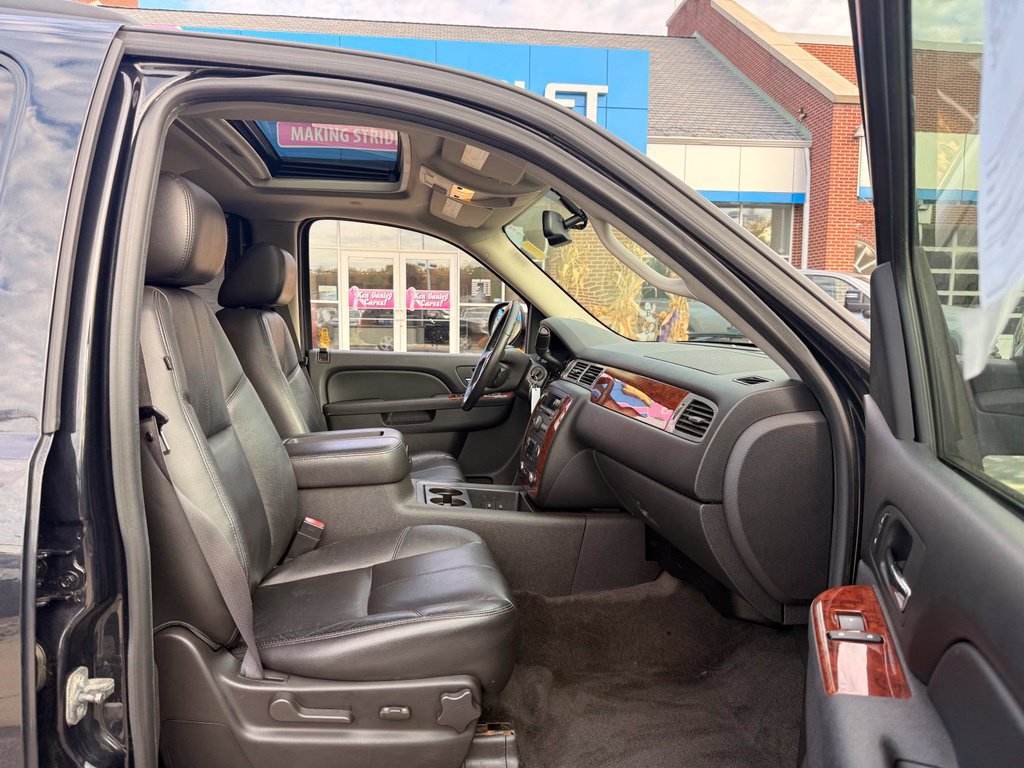 Used 2012 Chevrolet Tahoe LT w/ All-Star Edition AWD/4WD image 40