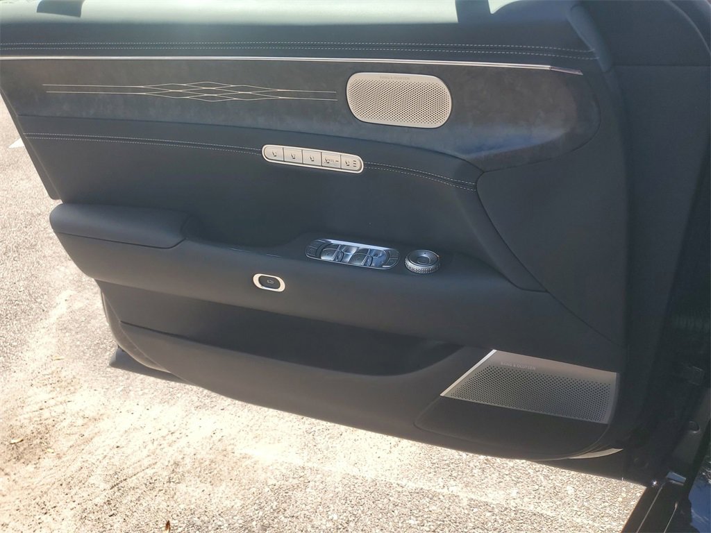 New 2025 Genesis G90 3.5T image 19