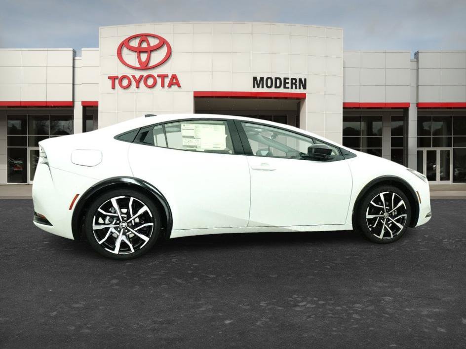 New 2026 Toyota Prius Plug-In Hybrid w/ Limited Premium Package FWD image 17