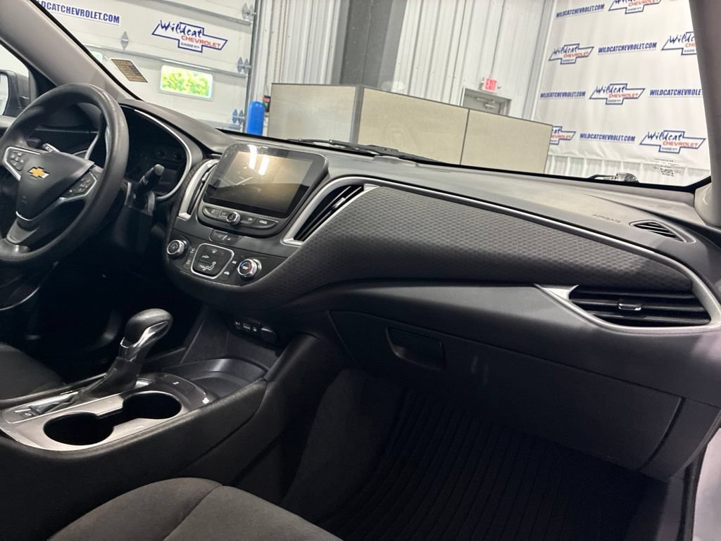 Used 2023 Chevrolet Malibu LS FWD image 31