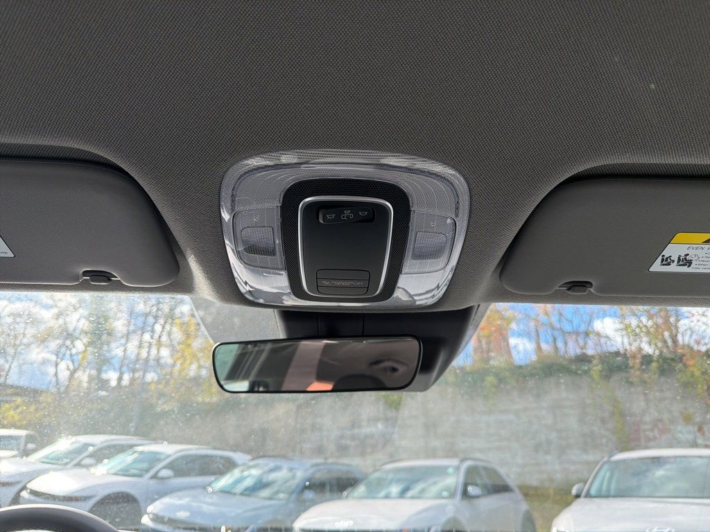 New 2026 Hyundai Elantra Sport image 18