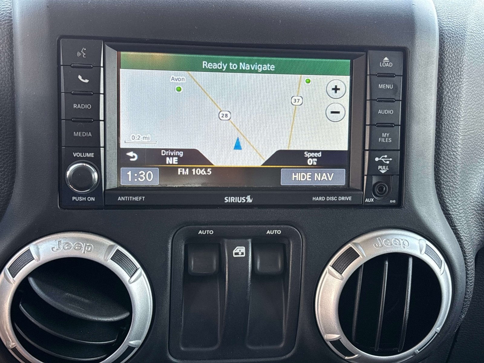 Used 2016 Jeep Wrangler Sahara w/ Connectivity Group AWD/4WD image 16