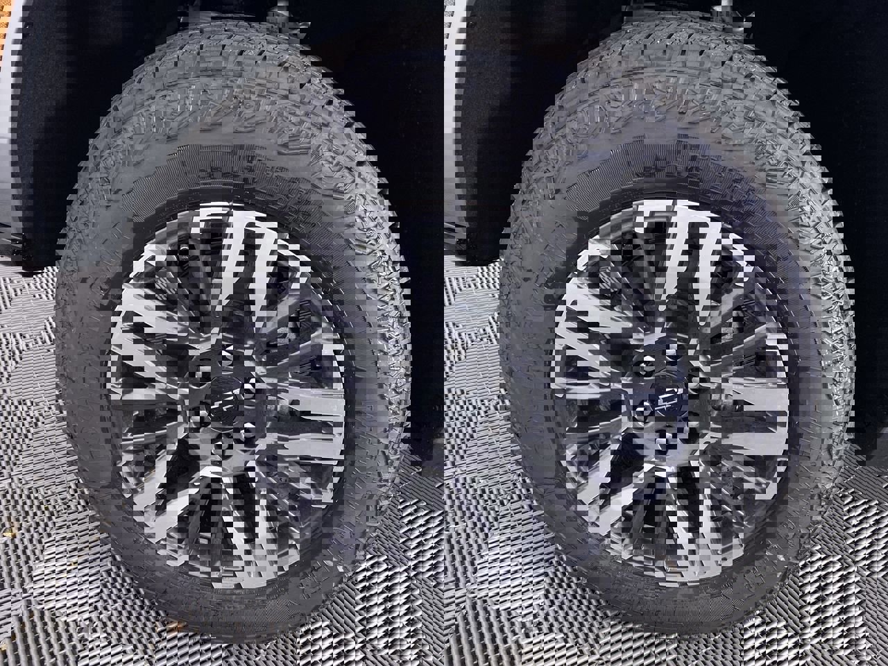 New 2026 Chevrolet Suburban Z71 w/ Comfort Package image 17