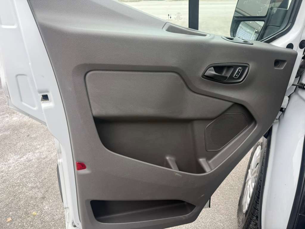Used 2022 Ford Transit 350 XLT image 35