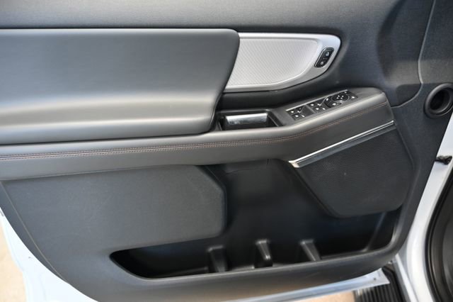 Used 2025 Ford Expedition Max Active AWD/4WD image 33