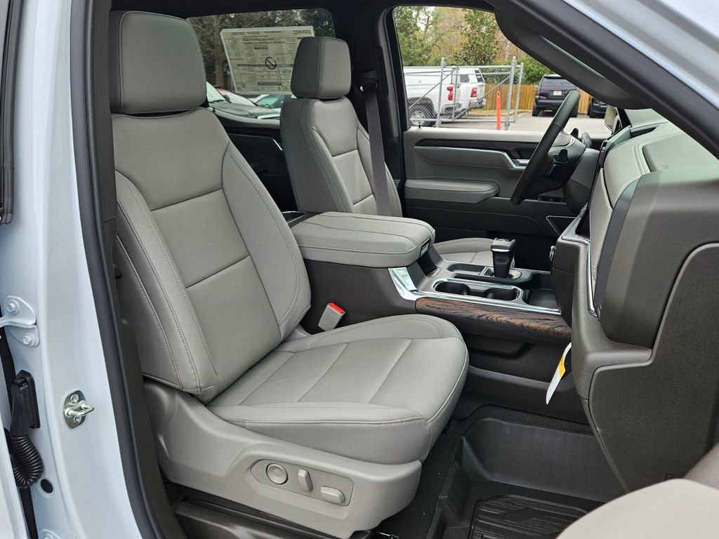 New 2026 GMC Sierra 1500 SLT image 13