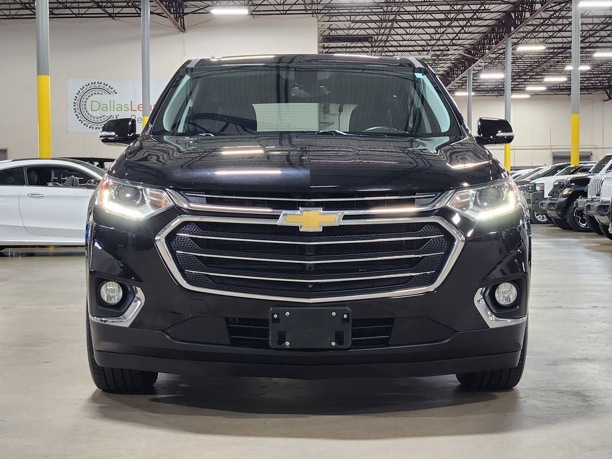 Used 2019 Chevrolet Traverse LT w/ LT Premium Package AWD/4WD image 2