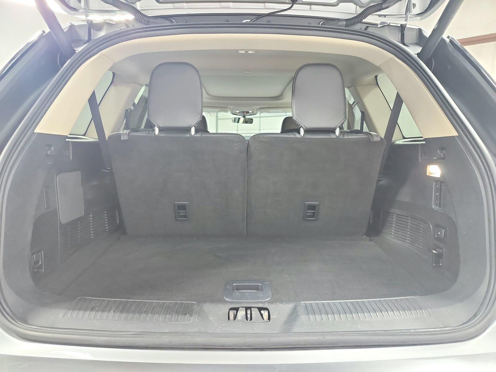 Used 2023 Lincoln Aviator AWD w/ Premium Package image 49
