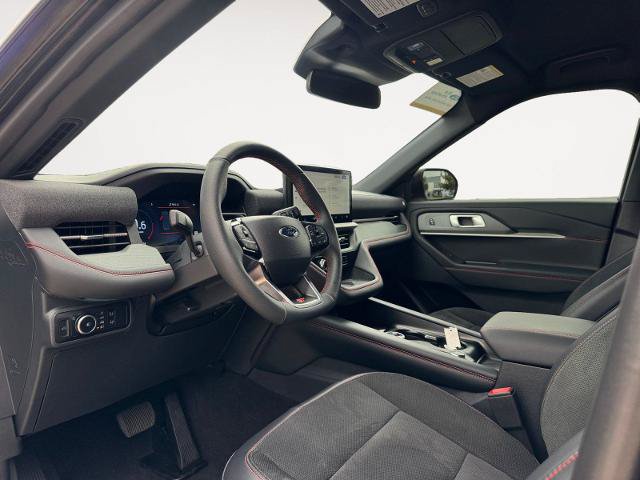 Certified 2025 Ford Explorer ST AWD/4WD image 9