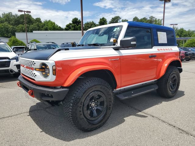 Used 2025 Ford Bronco Stroppe Edition AWD/4WD image 3