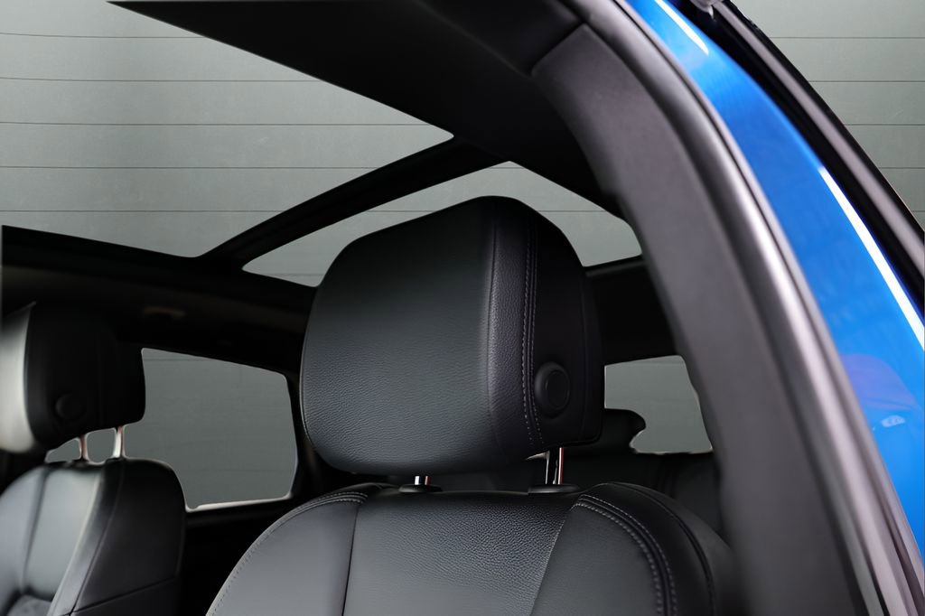 Used 2018 Porsche Macan image 25