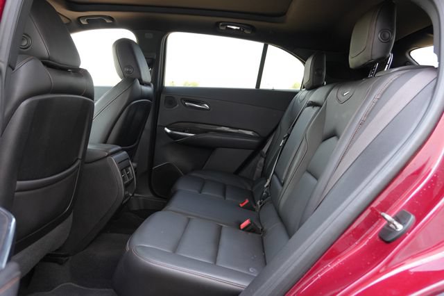 Used 2019 Cadillac XT4 Sport w/ Cold Weather Package FWD image 23