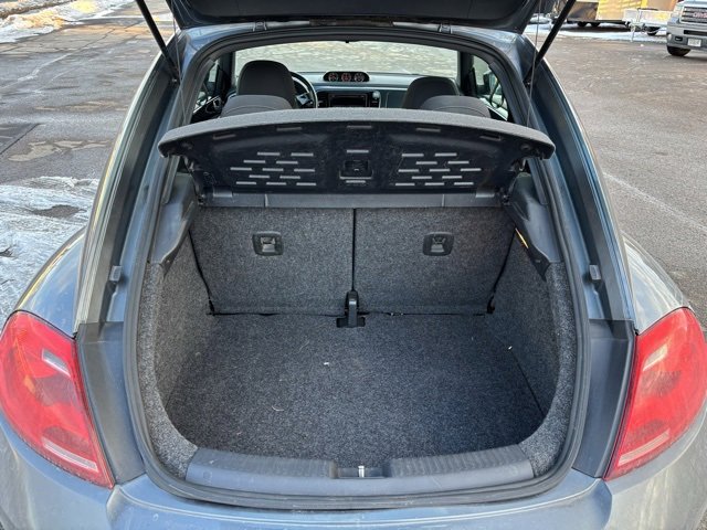Used 2012 Volkswagen Beetle 2.0T image 16