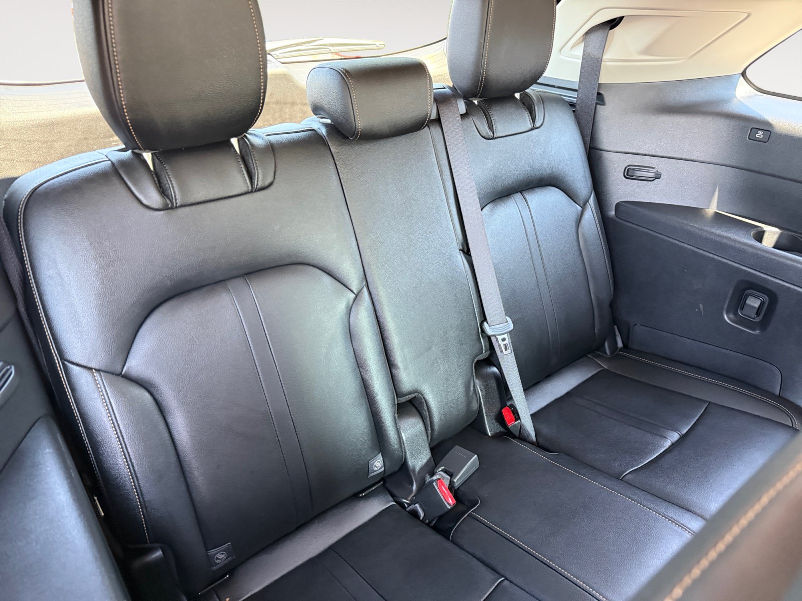 Certified 2024 MAZDA CX-90 Plug-In Hybrid w/ Preferred AWD/4WD image 18