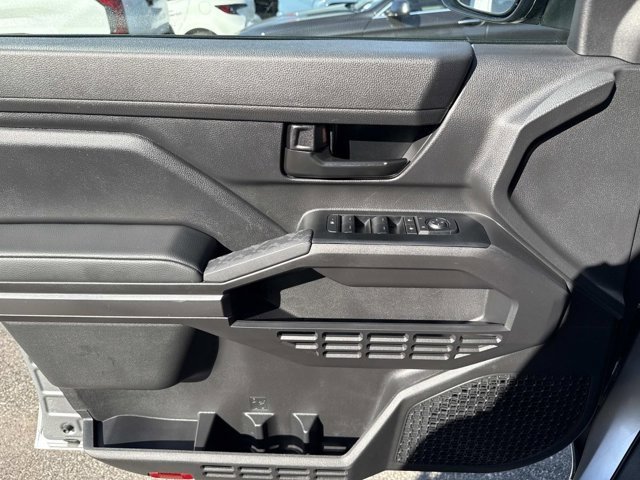 Used 2025 Toyota Tacoma SR5 image 9