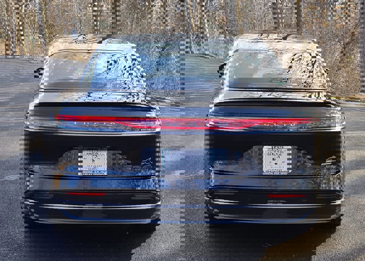 Used 2022 Lucid Air Grand Touring image 5