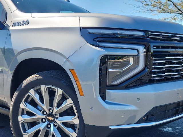 New 2026 Chevrolet Tahoe High Country w/ LPO, Illumination Package AWD/4WD image 9