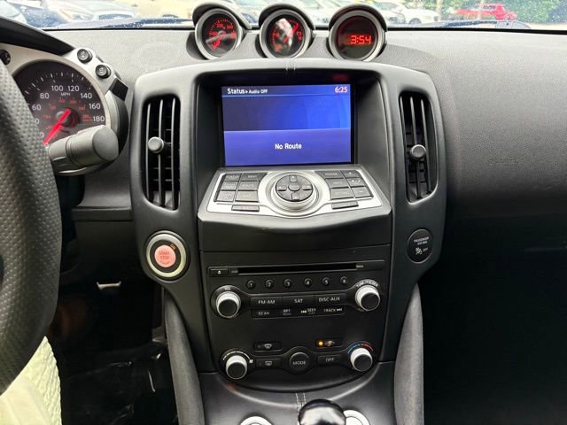 Used 2010 Nissan 370Z Touring RWD image 16
